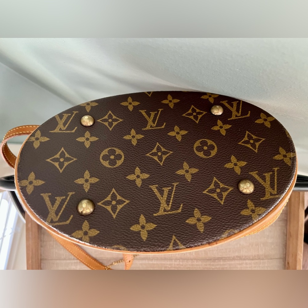 Louis Vuitton Authentic Monogram Petite Bucket Bag ✨Vintage✨ - Picture 13 of 16